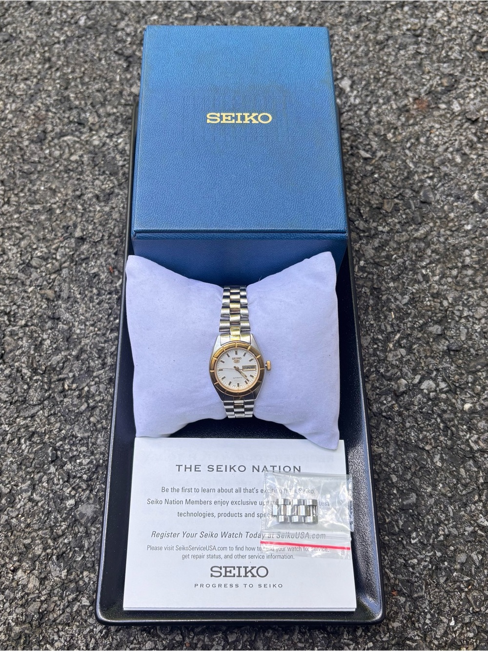 Vintage Seiko 5 Automatic 4206-0760 Two-Tone White Dial Ladies Watch W/ Box